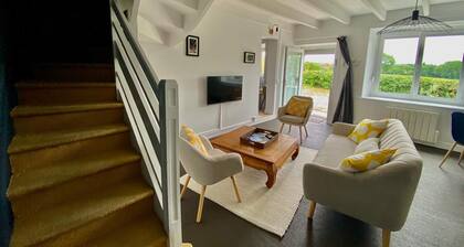 Charming Breton house in a quiet location "entre terre et mer castine"