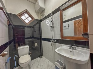 Dusche, Bidet, Toilettenpapier