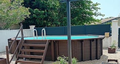 Villa provençale proche d avignon avec piscine hors sol