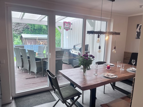 Shed 30 near Hamburg between the seas. Billiards, darts, sauna, very luxurious