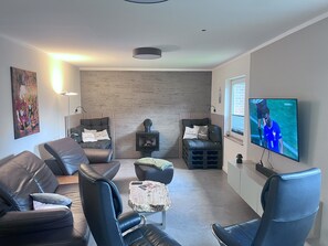 Smart-TV, peis og stereoanlegg