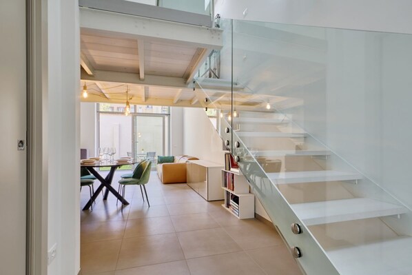 Interior - Design Loft with Private Garden | Portello (Milano)