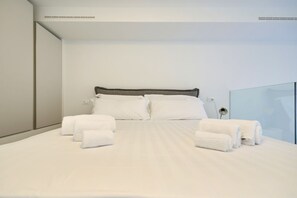 1 bedroom, iron/ironing board, free WiFi, bed sheets - Design Loft with Private Garden | Portello (Milano)