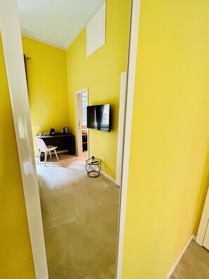 Classic-Zweibettzimmer | Zimmersafe, Schreibtisch, Bügeleisen/Bügelbrett, kostenloses WLAN