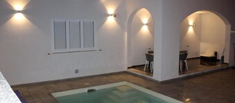 GuestHost - Luxurious villa with private pool and equipped outdoor space, located in the Lendinuso district of Torchiarolo. The 250 m2 accommodation boasts large spaces and every comfort to accommodate up to 6 people. A few steps from the sea and less th