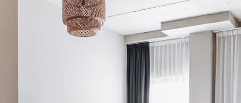 Standard Double Room | In-room safe, desk, soundproofing, iron/ironing board