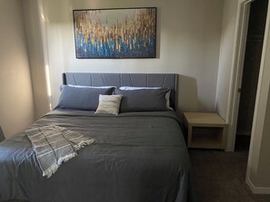 3 soverom, strykejern/-brett, wi-fi og sengetøy