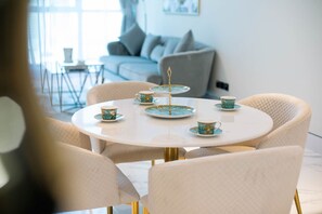 Apartment | 2 bedrooms - Lux Apt w Gorgeous Canal Views 2BR 2 5BA (Dubai)