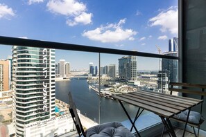 Apartment, Accessible | 1 bedroom - Premium Corner Apt 1BD in Jone w Canal View (Dubai)