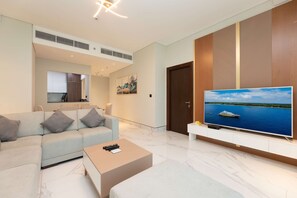 House, Accessible | 1 bedroom - Stunning Corner Suite Canal View (Dubai)