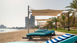 Unclassified image, 4 of 64, button - Stunning 2BR Apt Palm Jumeirah (Dubai)