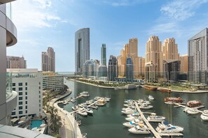 Exterior - 1 BR With Stunning 180 Marina View (Dubai)