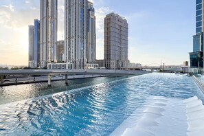 House | Exterior - New Luxury Penthouse With Sea, Canal and Burj View (Dubai)