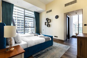 2 bedrooms - Amazing 2Br 2Ba Canal View at Businessbay (Dubai)