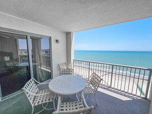 Outdoor dining - Ocean Front, 1602 Royale Palms, full resort access!! (Myrtle Beach)