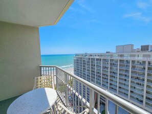 Property grounds - Ocean Front, 1602 Royale Palms, full resort access!! (Myrtle Beach)