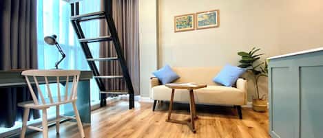 Deluxe Studio | Memory foam beds, individually furnished, desk, laptop workspace