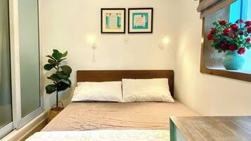 Memory-foam beds, individually furnished, desk, laptop workspace