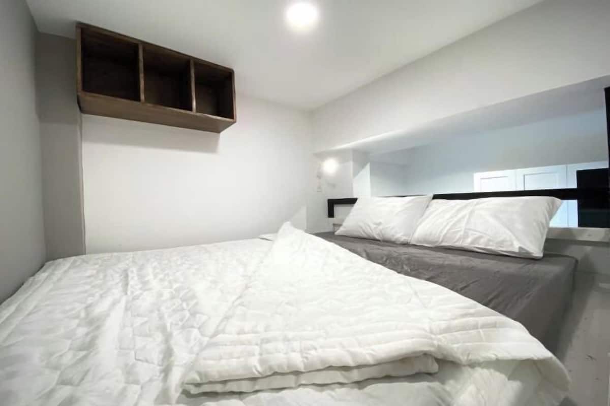 Memory-foam beds, desk, laptop workspace, free WiFi