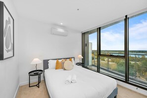 2 chambres, fer et planche à repasser, Wi-Fi, draps fournis