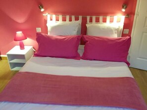 3 Schlafzimmer, BĂŒgeleisen/BĂŒgelbrett, BettwĂ€sche