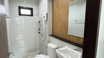 頂級客房, 露台, 湖景 | 浴室