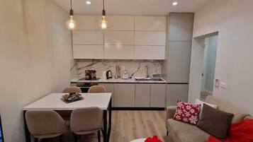 Apartment | Private kitchen | Espresso maker, coffee/tea maker, fridge, microwave