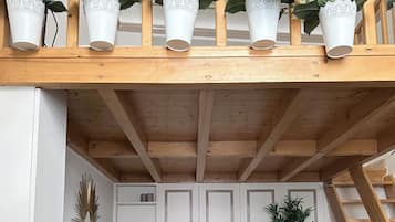 Appartement Supérieur, non-fumeur, vue cour intérieure | Vue de la chambre