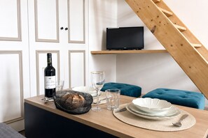 Superior Apartment, Non Smoking, Courtyard View | Living area | 66-cm flat-screen TV with digital channels - 511 Rambuteau (Paris)
