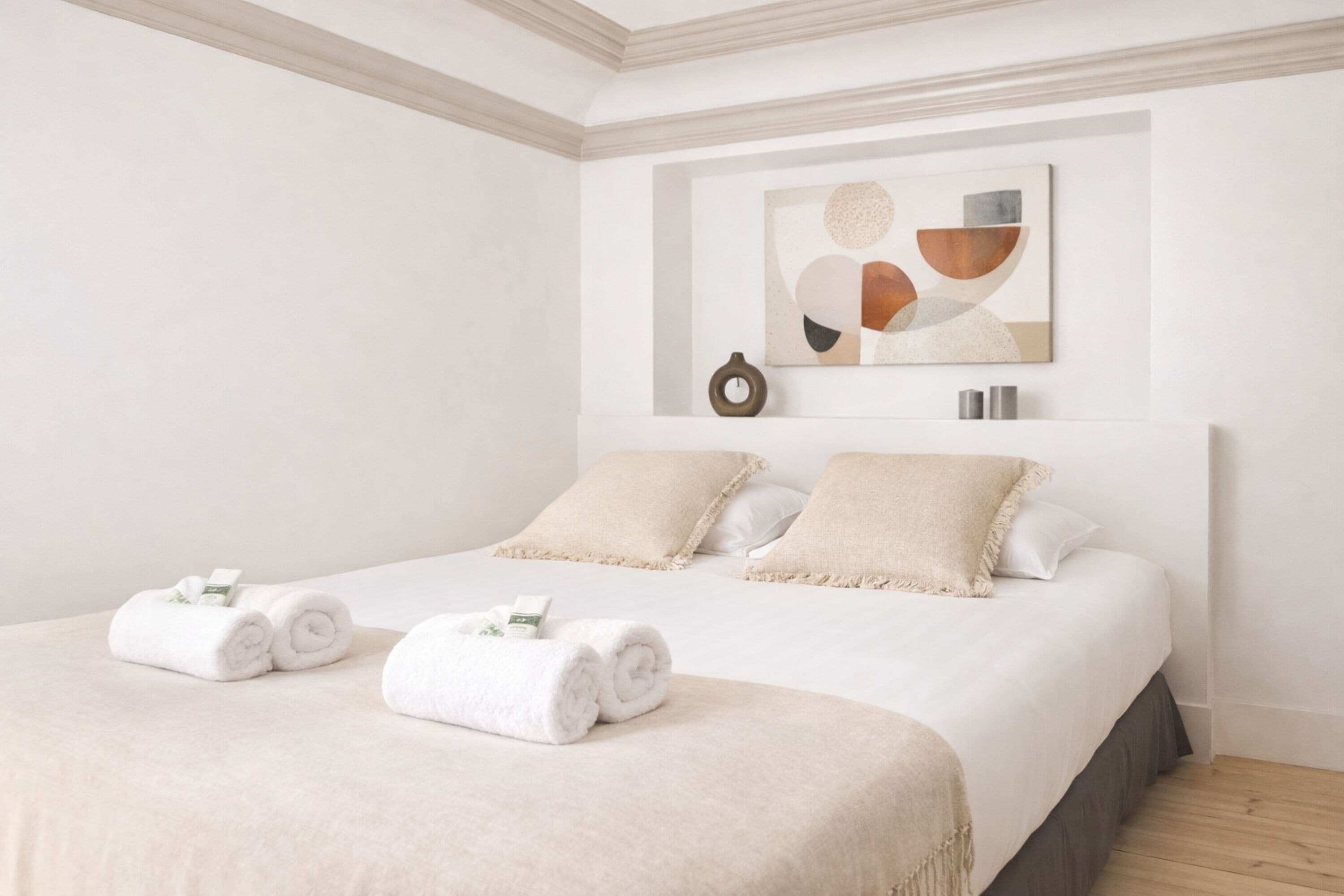 Superior Apartment, Non Smoking, Courtyard View | Iron/ironing board, travel crib, free WiFi, bed sheets