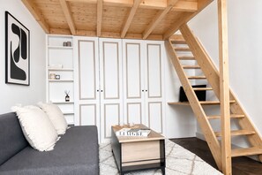 Superior Apartment, Non Smoking, Courtyard View | Living area | 66-cm flat-screen TV with digital channels - 511 Rambuteau (Paris)