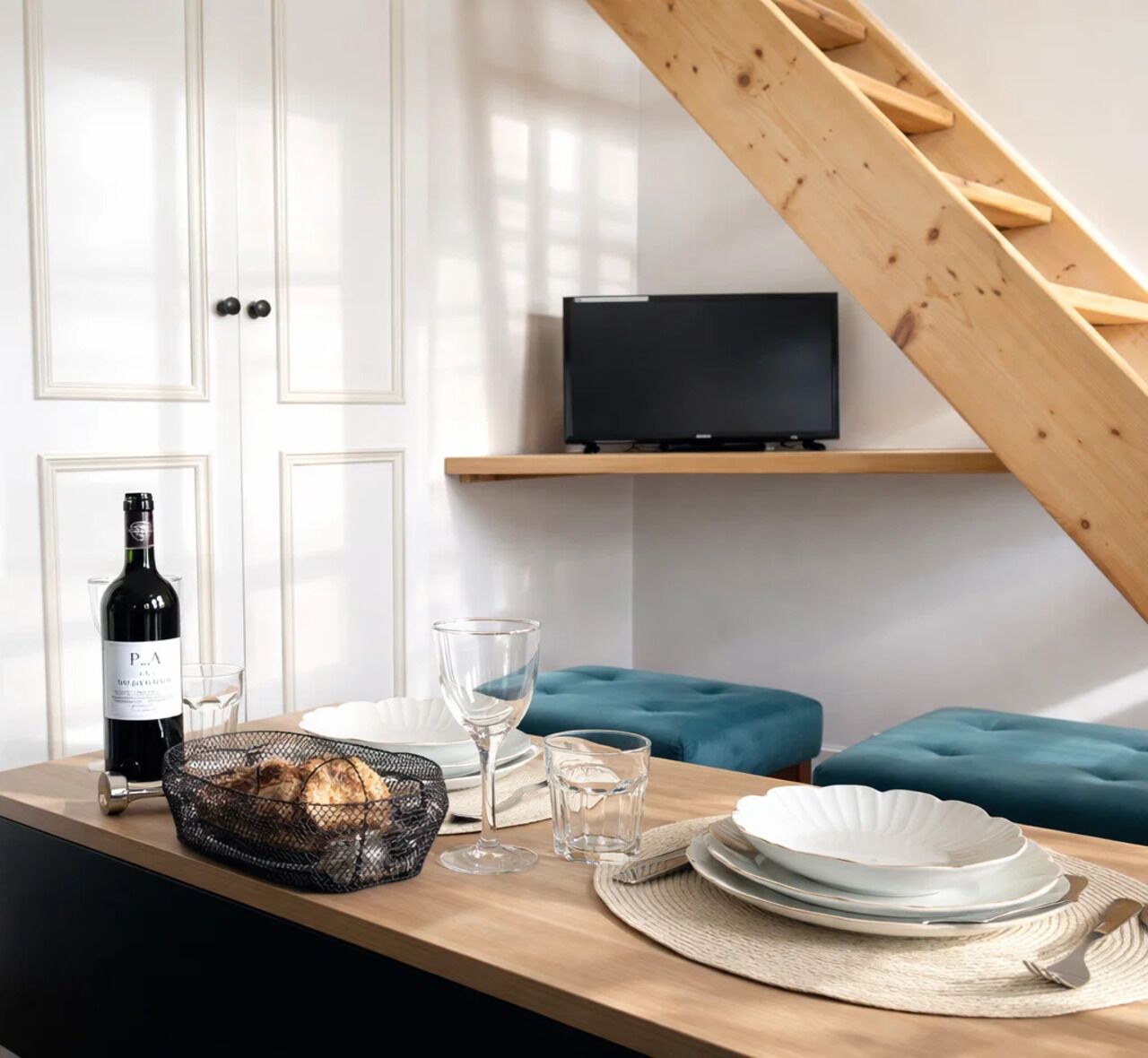 Appartement supérieur, non-fumeur, vue sur la cour intérieure | Cuisine privée | Mini-réfrigérateur, four à micro-ondes, surface de cuisson