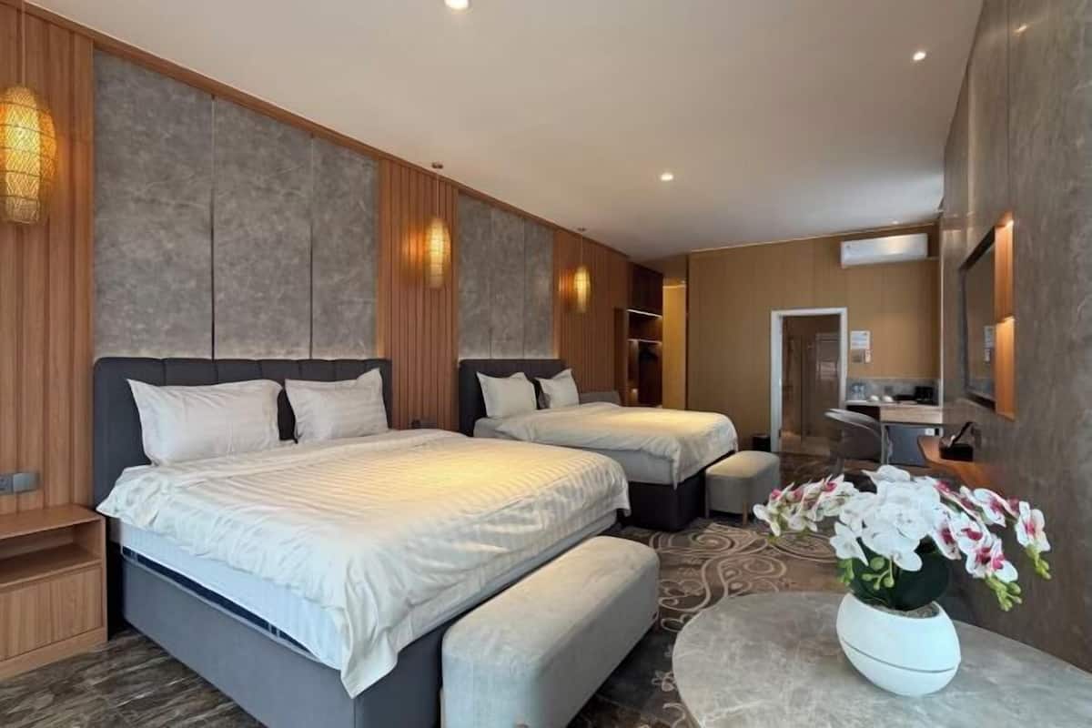Mini-bar avec articles gratuits, rideaux occultants, Wi-Fi gratuit