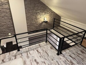 Interior - Carpatia Loft (Unknown)