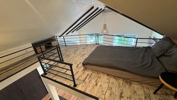 2 室のベッドルーム、アイロン / アイロン台、WiFi、ベッドシーツ