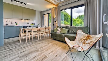 House, Mountain View (4D) | Ruang tamu | TV skrin rata