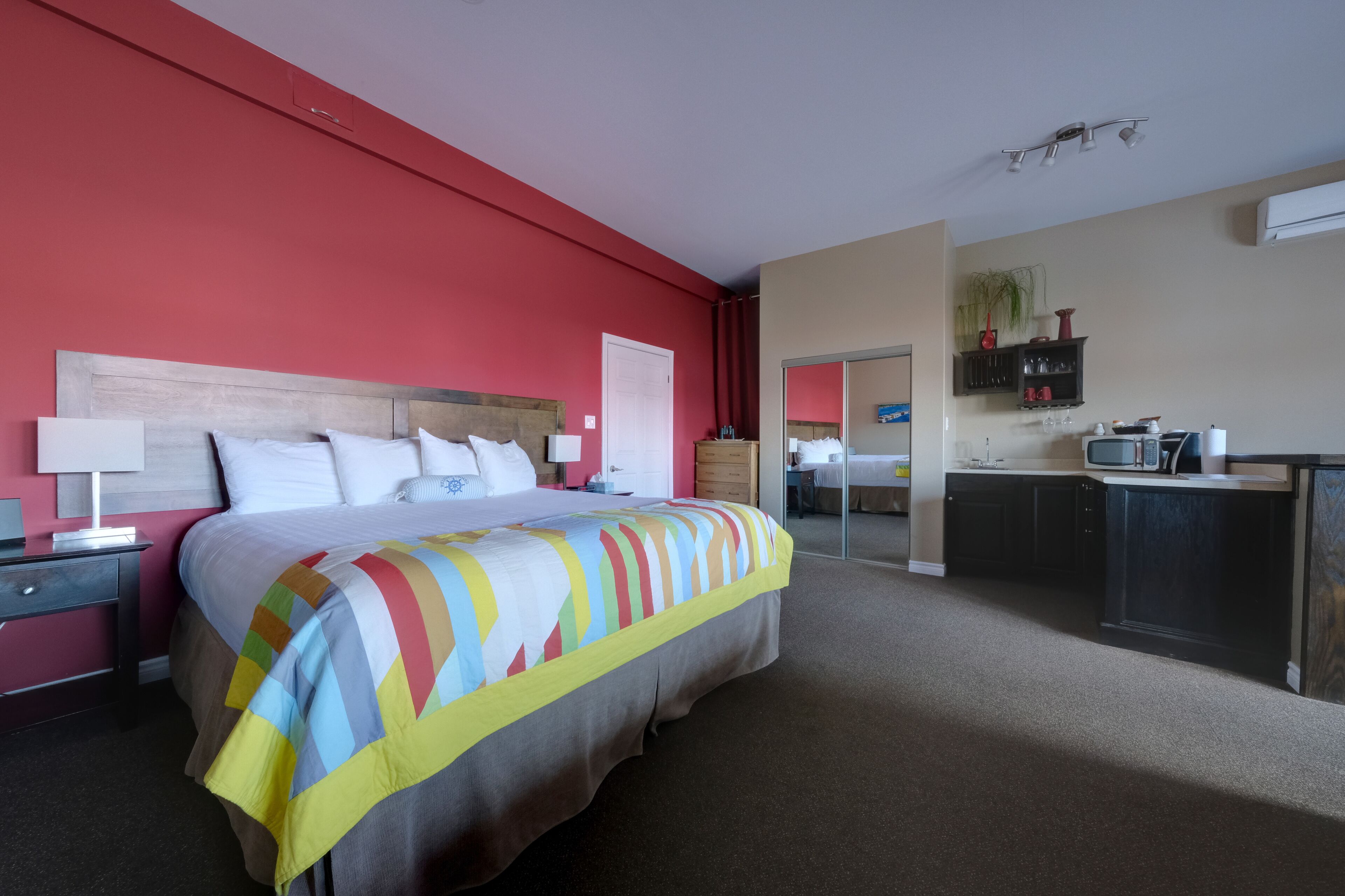 Gros Morne Overwater Suite | Laptop workspace, blackout drapes, iron/ironing board, free WiFi