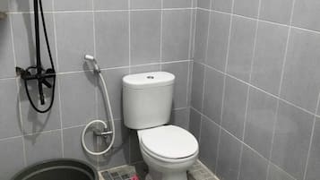 Standard Double Room | Bathroom