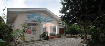 Merapi Singgalang Guest House