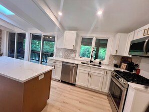 Private kitchen - Bogey's Hideaway-Spacious 5-bedroom house minutes to downtown Lake Geneva. (Lake Geneva)