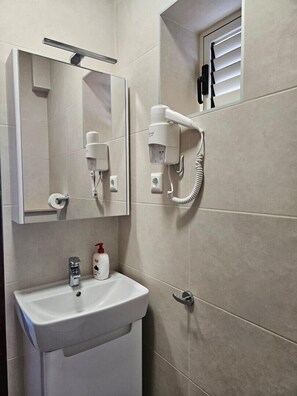Hair dryer, towels