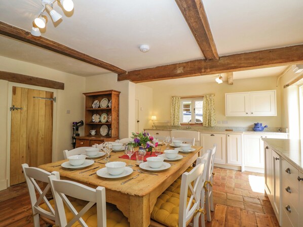 Dining - Keepers Cottage (Devizes)