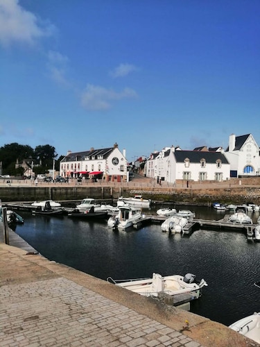 Apparently 50m from the beach and tennis court