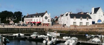 Apparently 50m from the beach and tennis court