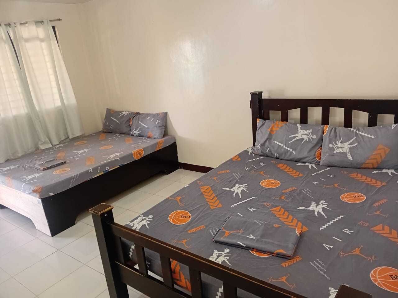 Family Room | Free WiFi, bed sheets
