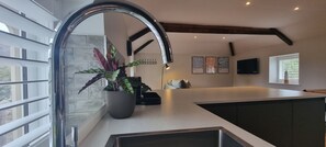 Stylish - The Drey Apartment - self-catered Dales luxury (Leyburn)