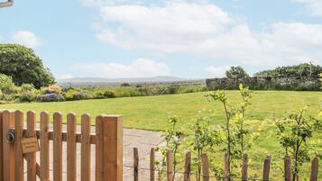 Khuôn viên nơi lưu trú