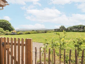 Property grounds - Pear Tree Cottage (Shrewsbury)