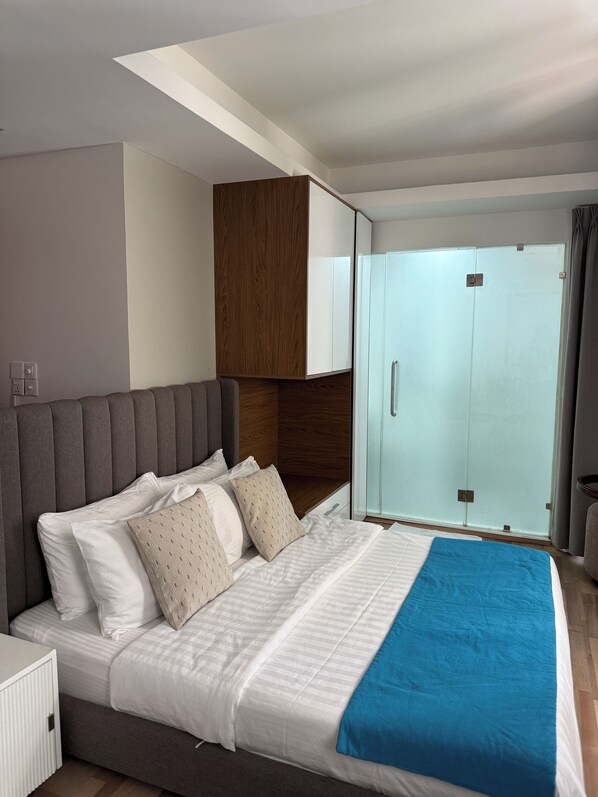 1 bedroom, iron/ironing board, bed sheets