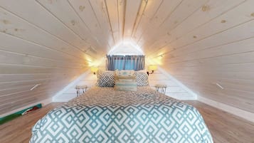 1 bedroom, iron/ironing board, travel crib, free WiFi